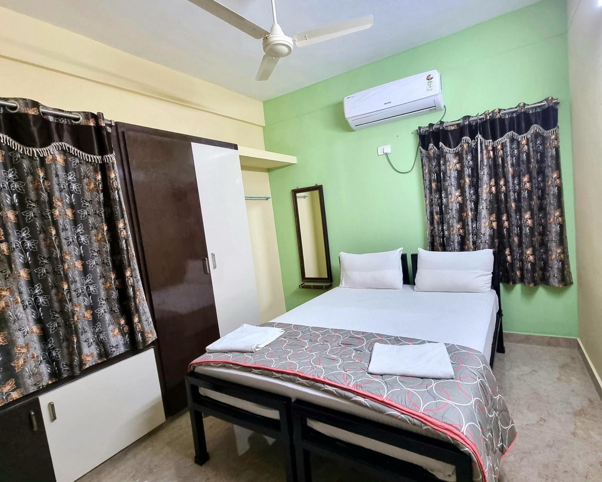Sannidhi Service Apartments 티루파티 외부 사진